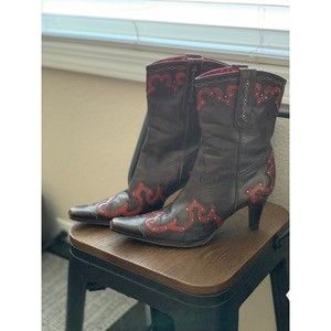Womens Antonio Melani boots